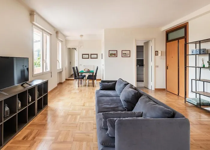 Lungotevere Ripa Luxury Apartment *
