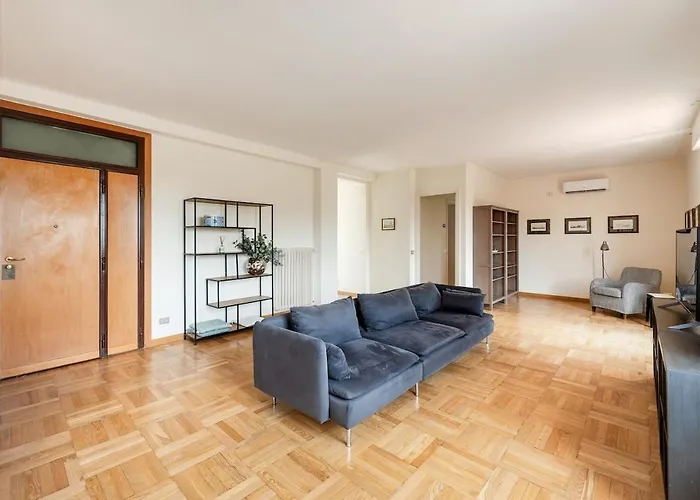 Lungotevere Ripa Luxury Apartment Rom